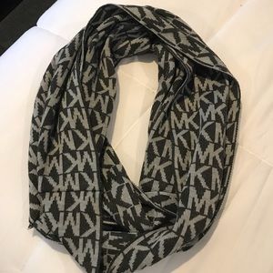 Michael Kors Scarf!